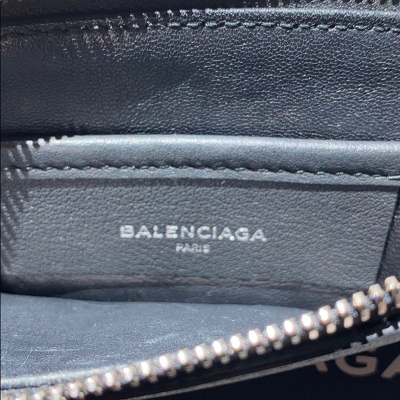 Authentic balenciaga calf skin pouch - Picture 5 of 7